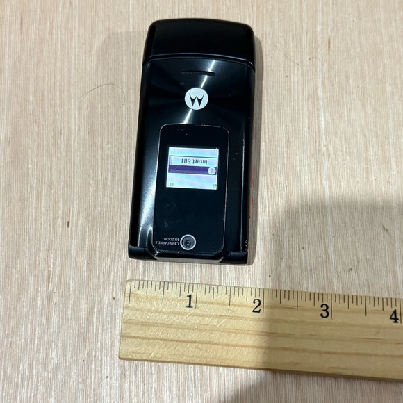 Motorola W490 T-Mobile 3G Flip Phone No Charger Tested Powers On Read Below!! - Picture 13 of 14